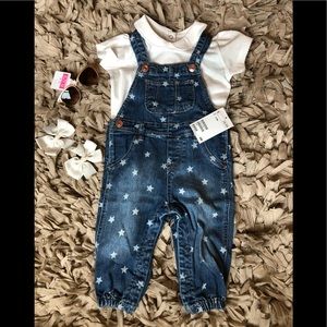 Overall, onesie, sunglasses and bows!!!